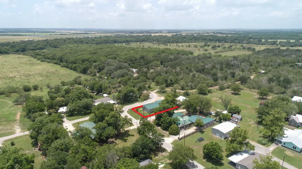 7 River Street Prairie Lea, TX 78661
