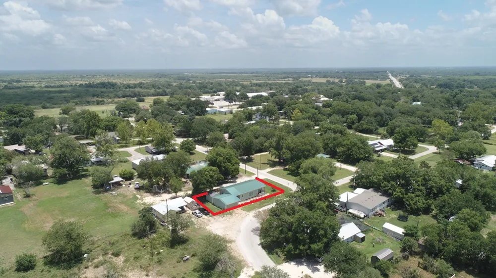 7 River Street Prairie Lea, TX 78661