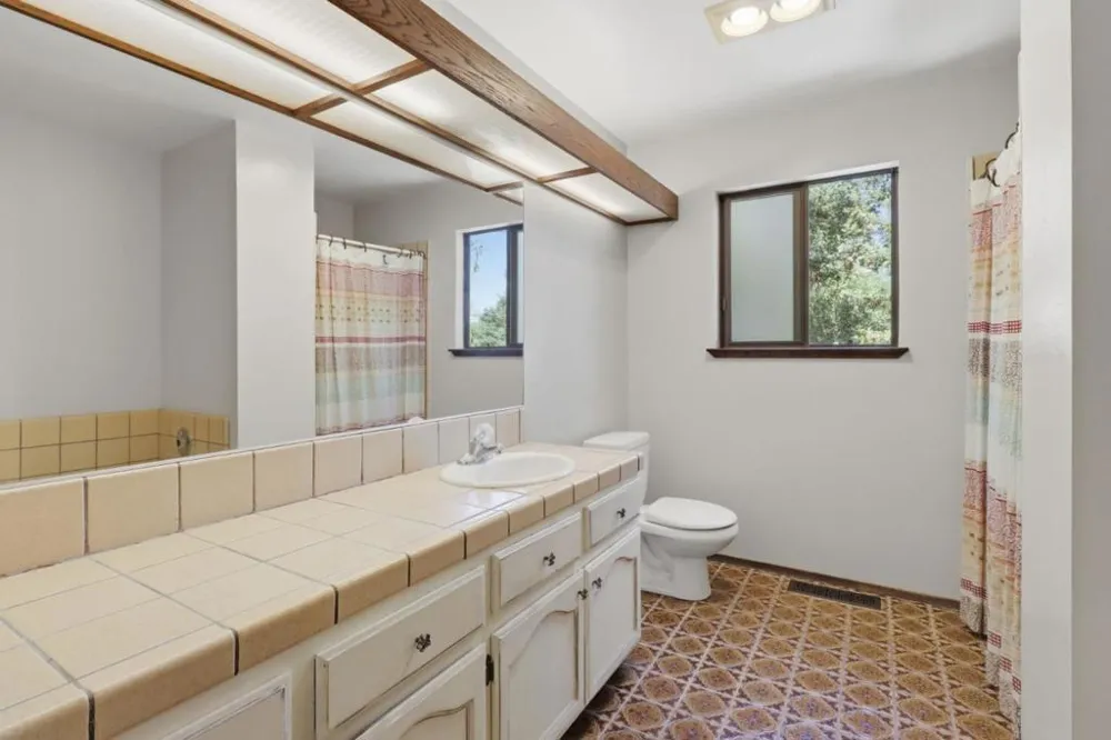 17200 Copper Hill Drive Morgan Hill, CA 95037