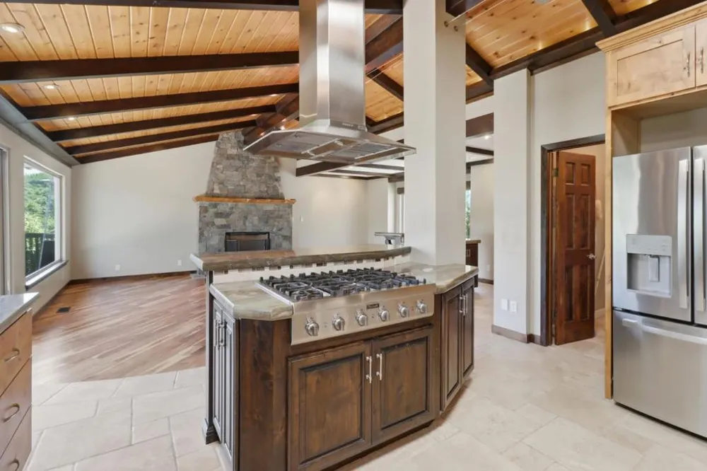 17200 Copper Hill Drive Morgan Hill, CA 95037