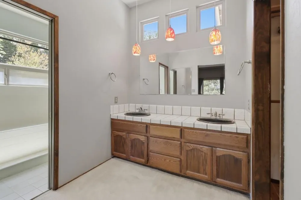 17200 Copper Hill Drive Morgan Hill, CA 95037