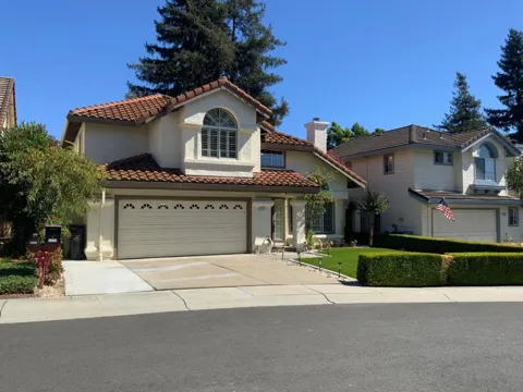 3374 Brook Leaf Court