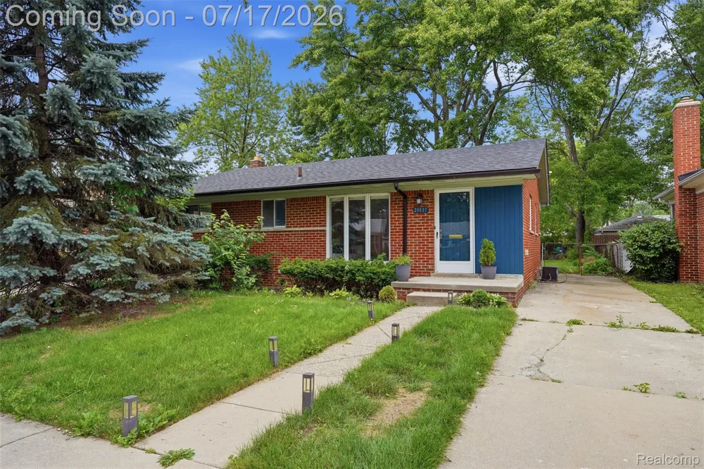 29697 Spoon Madison Heights City, MI 48071