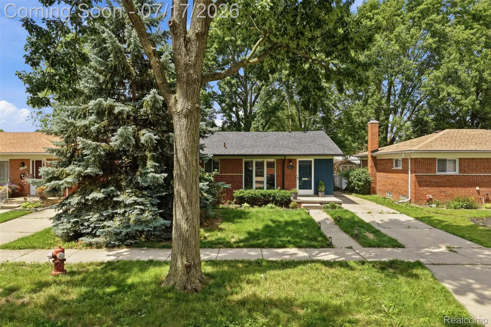 29697 Spoon Madison Heights City, MI 48071