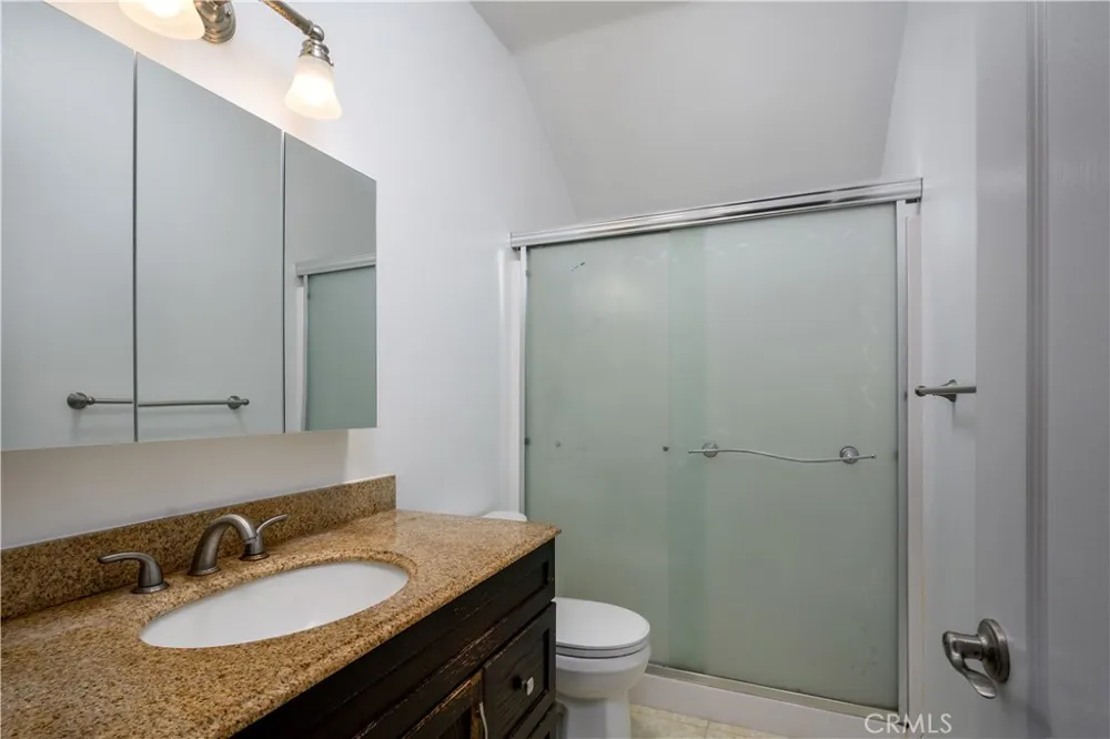 5901 Los Encinos Buena Park, CA 90620