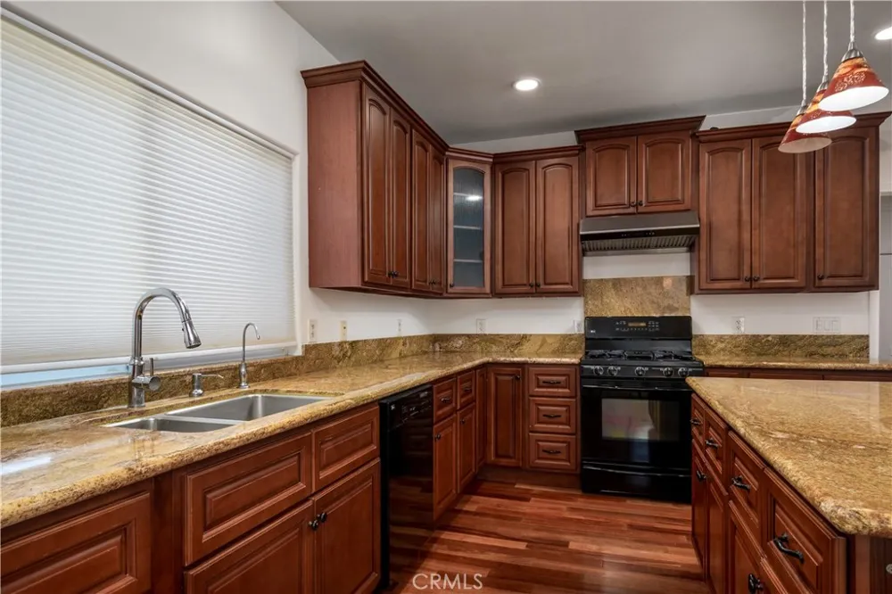 5901 Los Encinos Buena Park, CA 90620