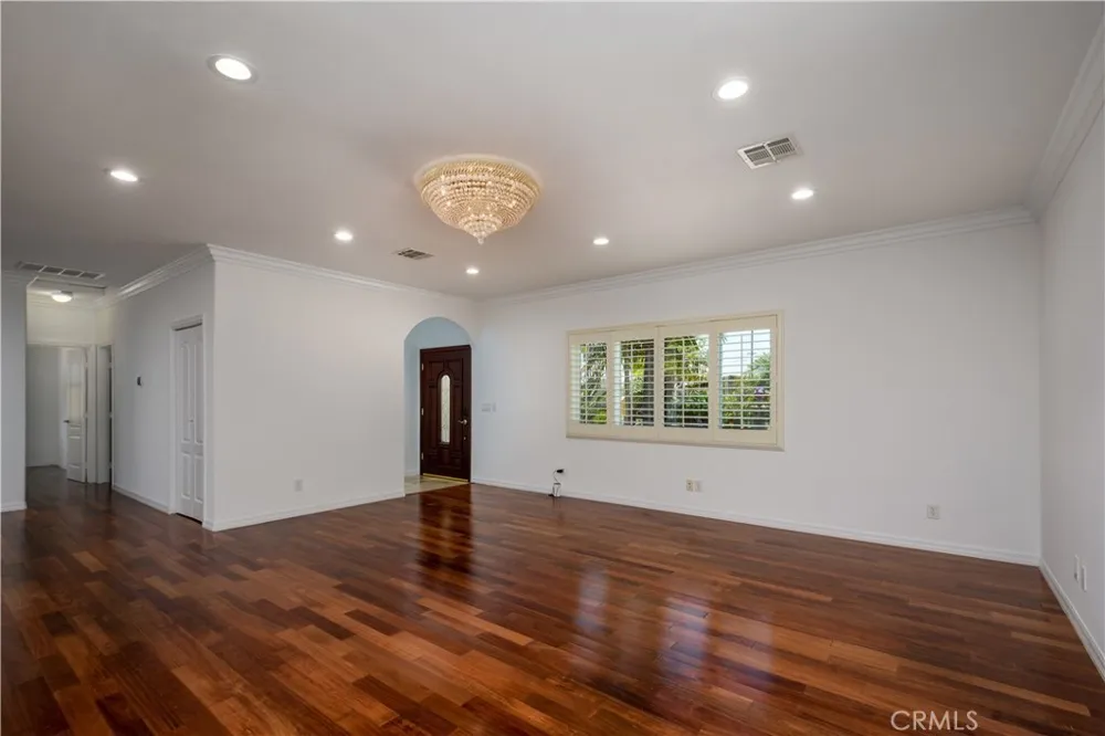 5901 Los Encinos Buena Park, CA 90620