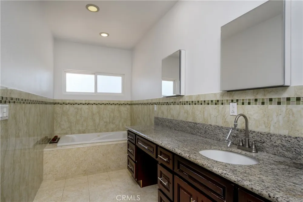 5901 Los Encinos Buena Park, CA 90620