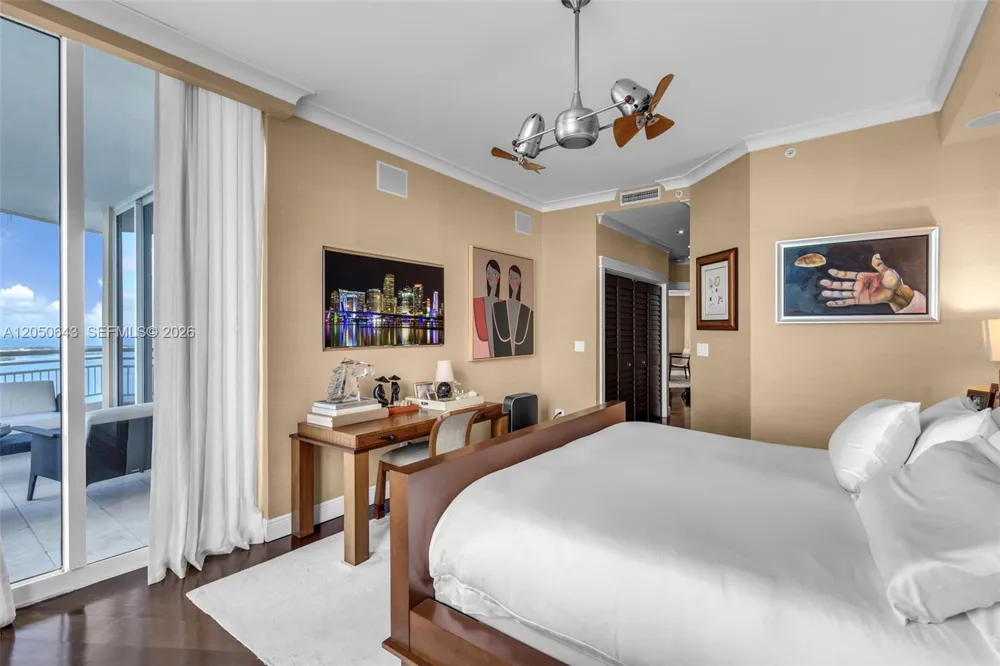 848 Brickell Key Drive #LPH4401 Miami, FL 33131