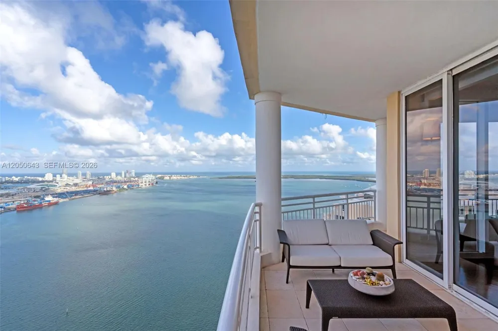 848 Brickell Key Drive #LPH4401 Miami, FL 33131