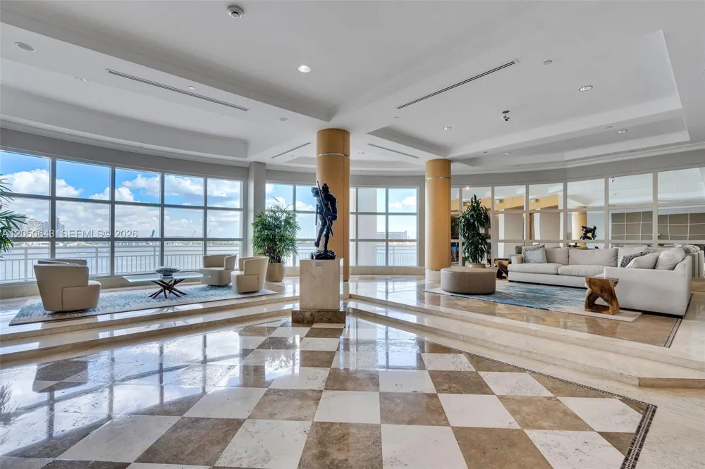 848 Brickell Key Drive #LPH4401 Miami, FL 33131