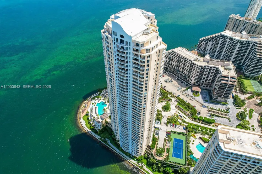 848 Brickell Key Drive #LPH4401 Miami, FL 33131