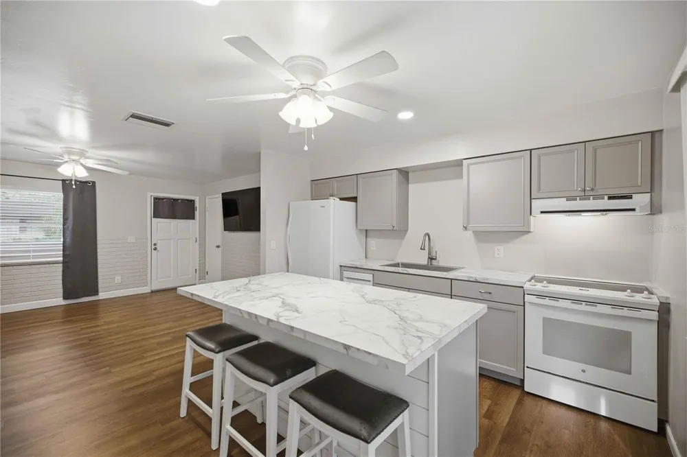 5207 SE 107TH PLACE Belleview, FL 34420
