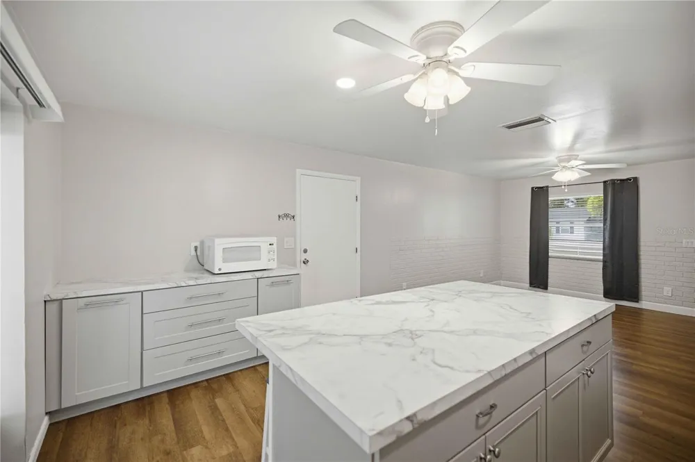 5207 SE 107TH PLACE Belleview, FL 34420