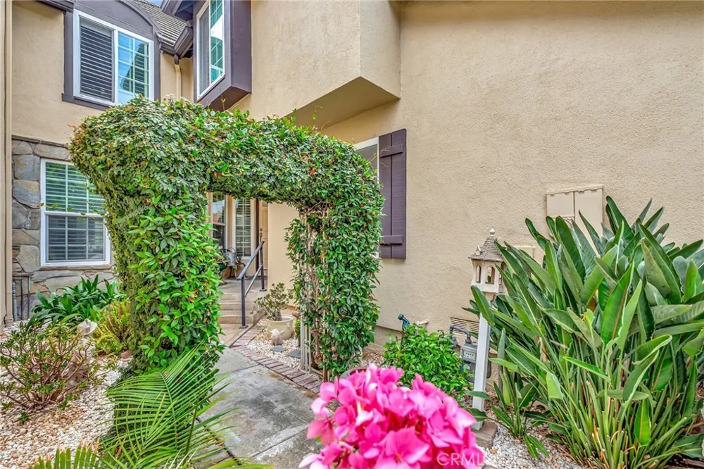 6146 Eaglecrest Drive Huntington Beach, CA 92648