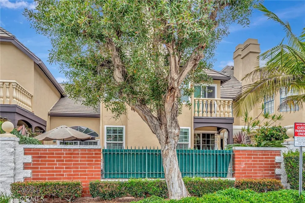 6146 Eaglecrest Drive Huntington Beach, CA 92648