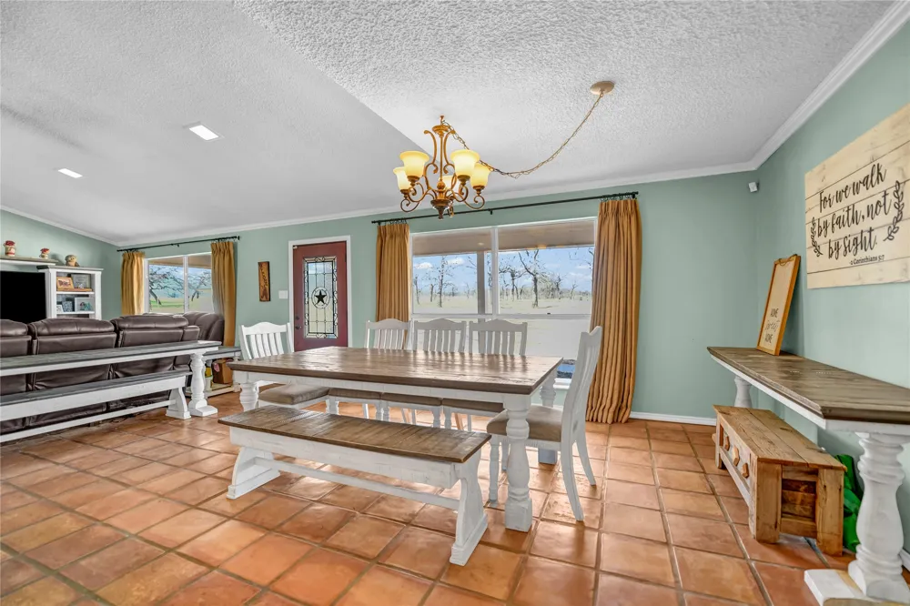 289 County Road 3550 Paradise, TX 76073