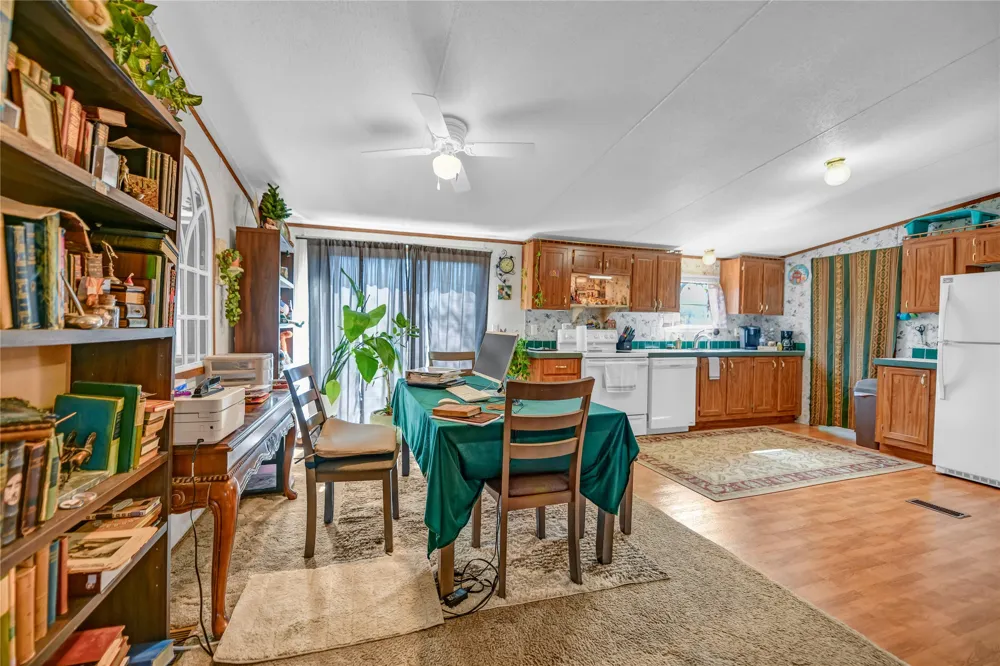 289 County Road 3550 Paradise, TX 76073