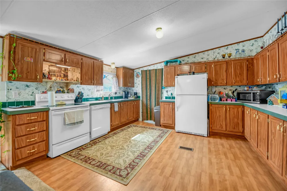 289 County Road 3550 Paradise, TX 76073
