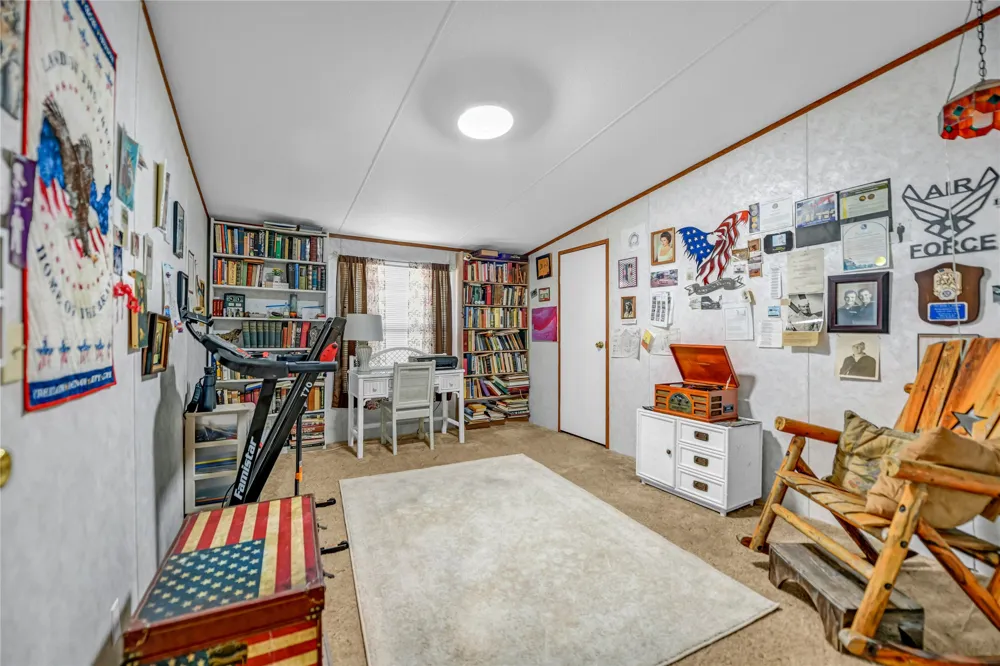 289 County Road 3550 Paradise, TX 76073