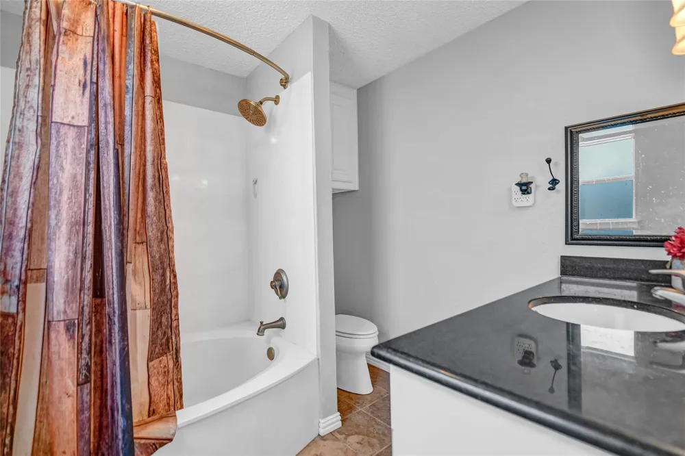 289 County Road 3550 Paradise, TX 76073