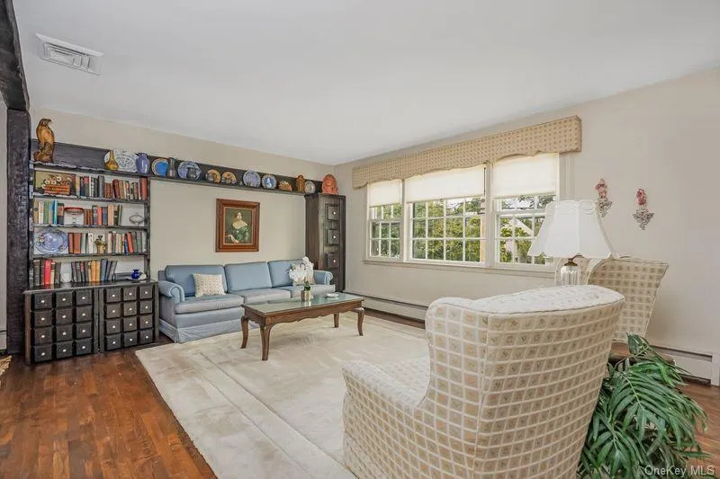 2940 Bond Drive Merrick, NY 11566