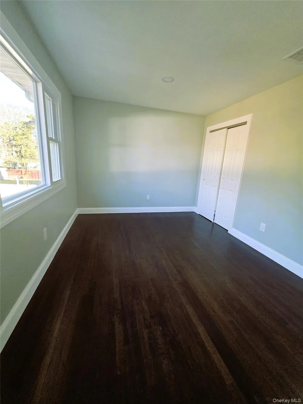 1334 Connetquot Avenue Central Islip, NY 11722