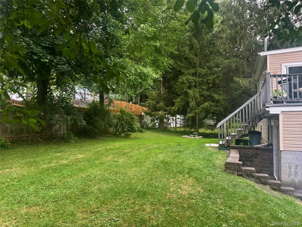 23 Hankin Loop Poughkeepsie, NY 12601