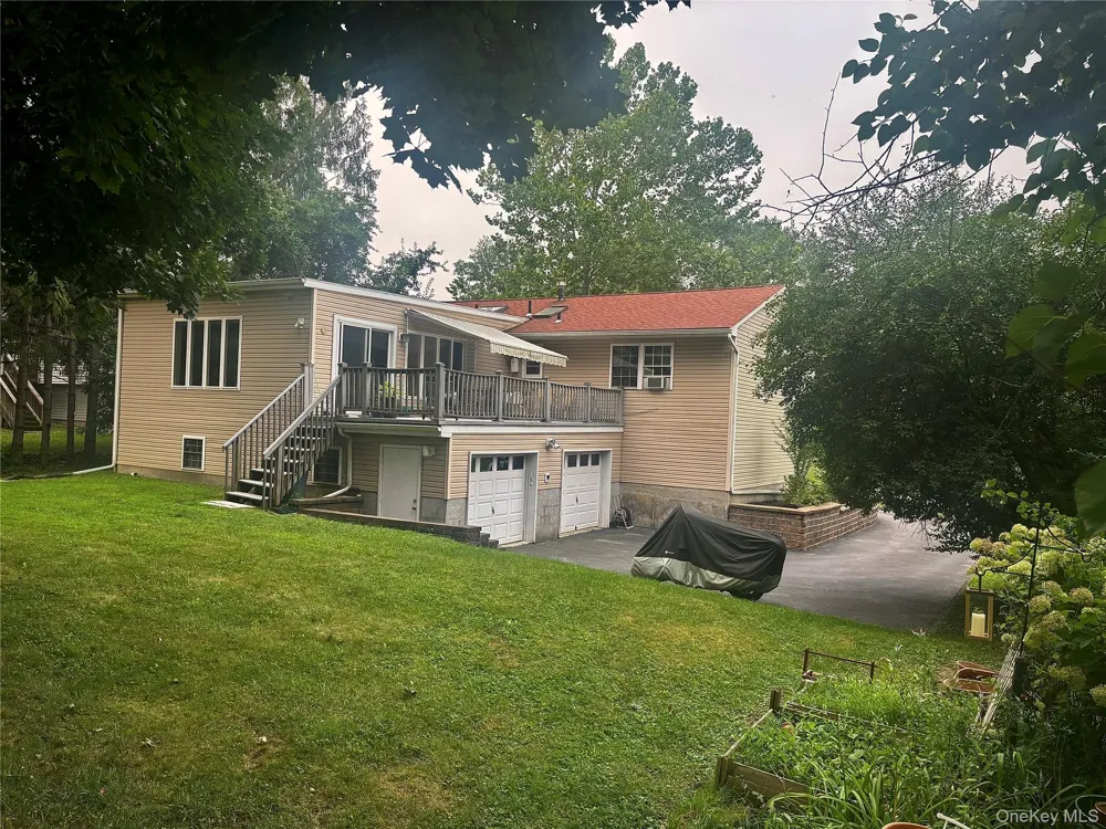 23 Hankin Loop Poughkeepsie, NY 12601