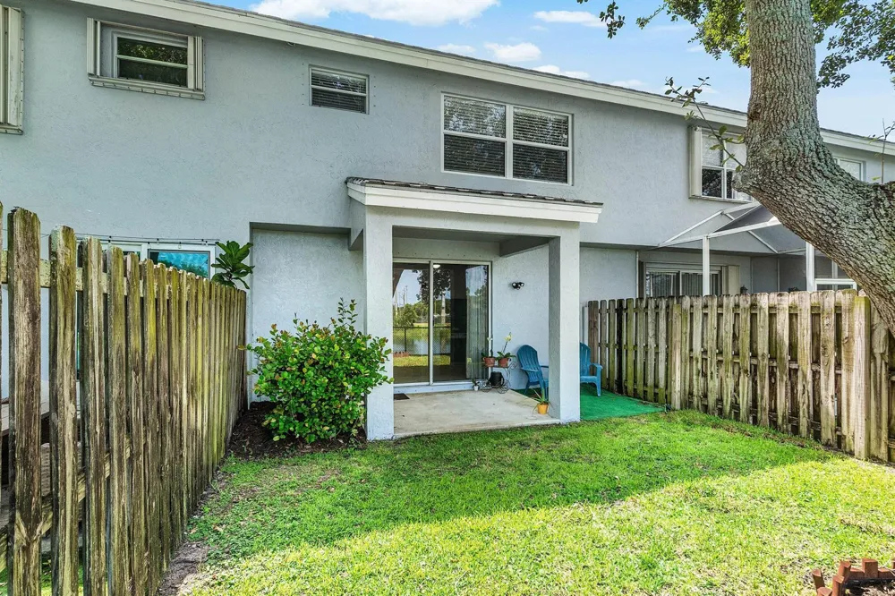 7874 Sienna Springs Drive Lake Worth, FL 33463