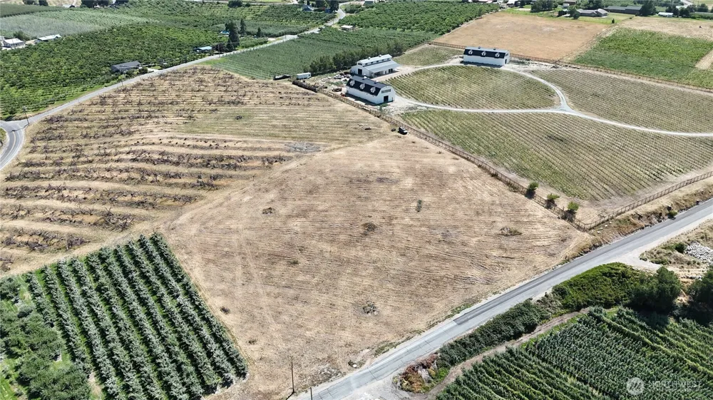 672 Ford Street Manson, WA 98831