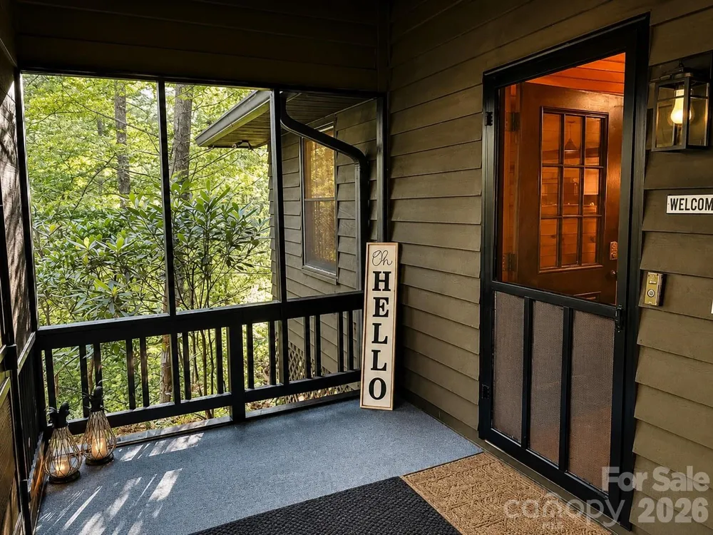 721 Bear Creek Lane Saluda, NC 28773