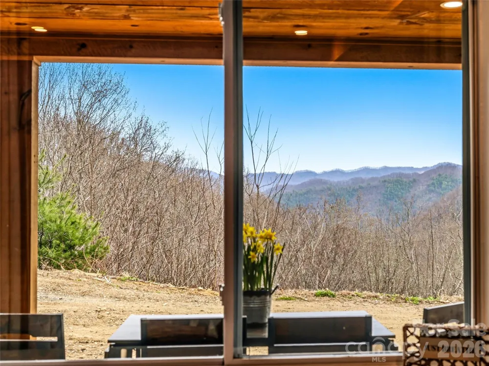 131 White Oak Way Hot Springs, NC 28743