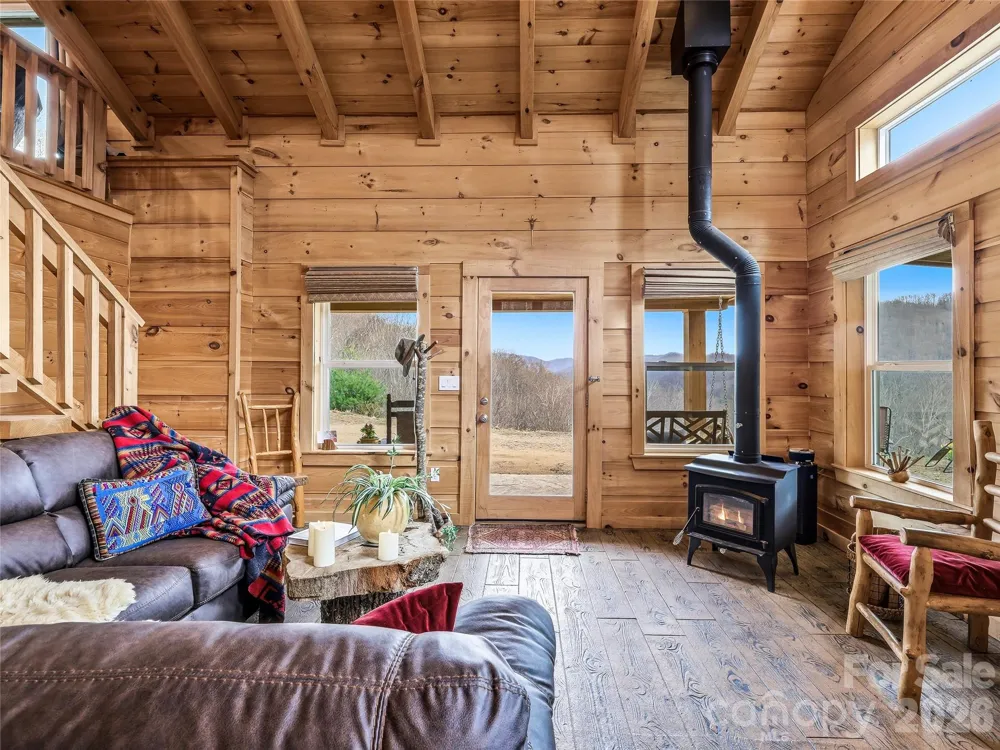 131 White Oak Way Hot Springs, NC 28743