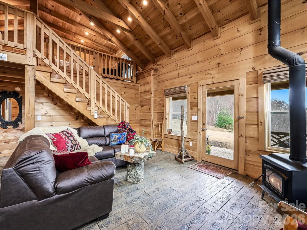 131 White Oak Way Hot Springs, NC 28743