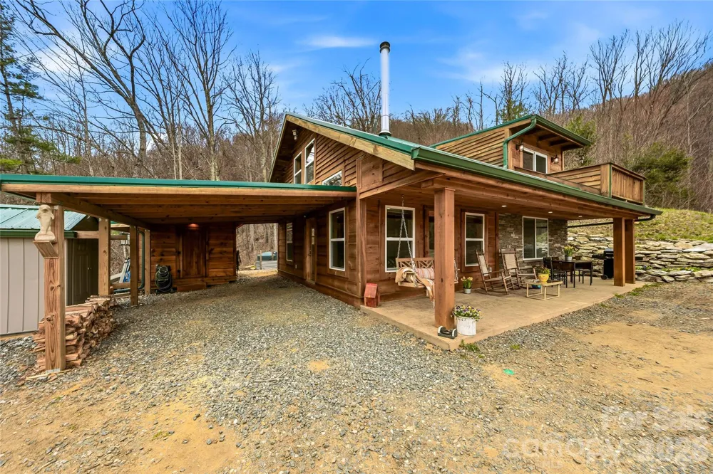131 White Oak Way Hot Springs, NC 28743