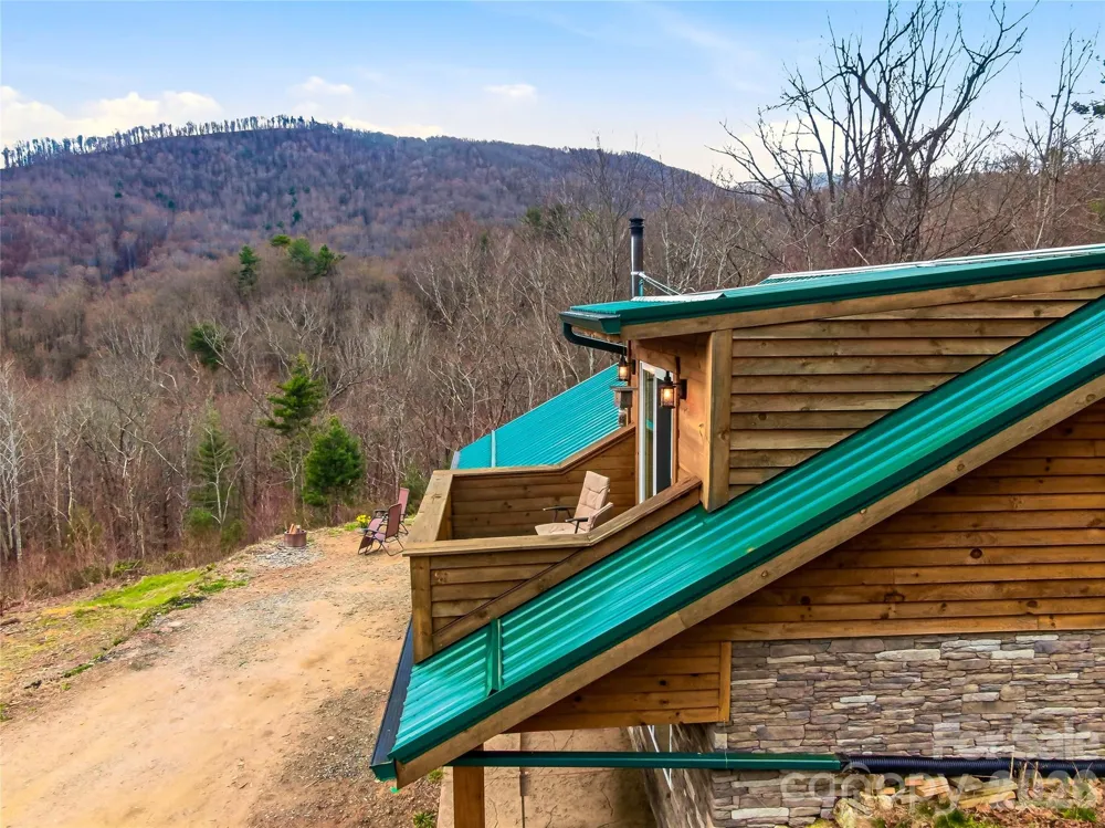 131 White Oak Way Hot Springs, NC 28743
