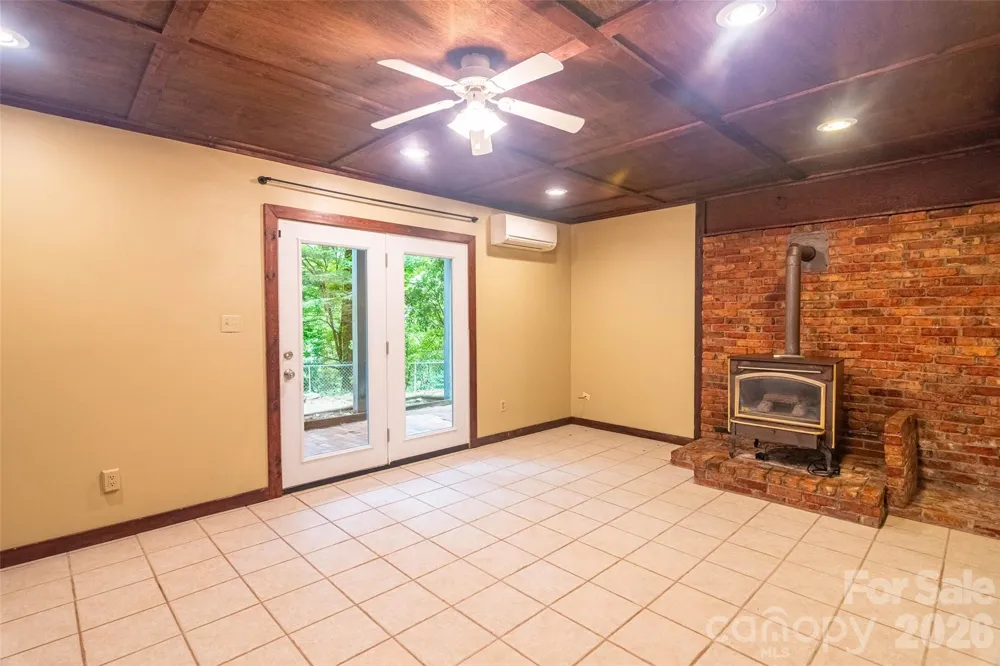 4105 Pickens Highway Rosman, NC 28772