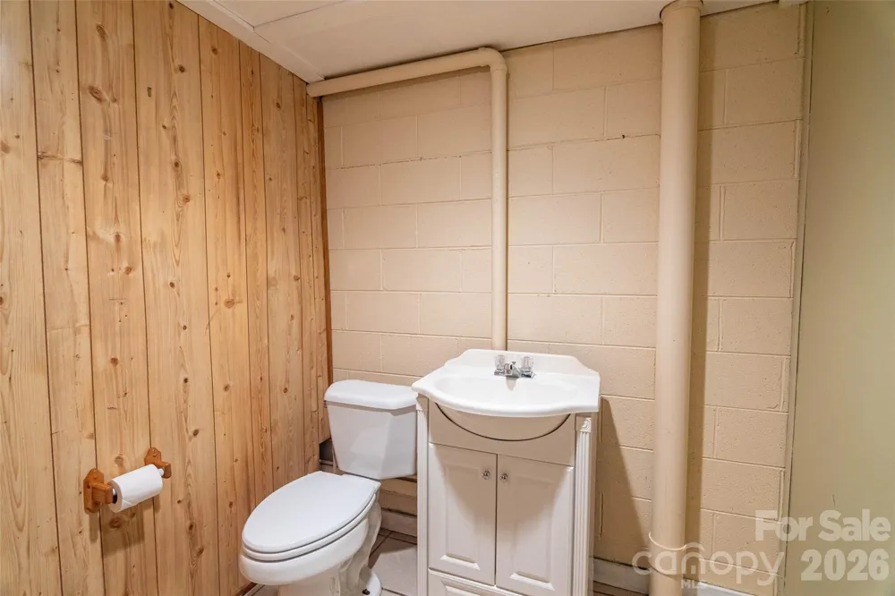 4105 Pickens Highway Rosman, NC 28772