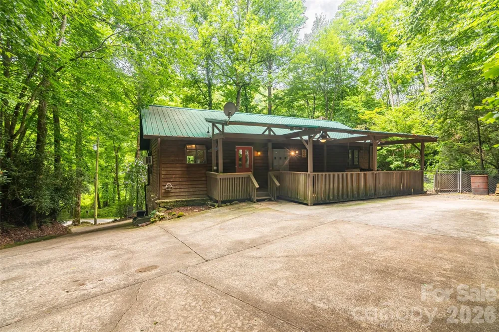 4105 Pickens Highway Rosman, NC 28772