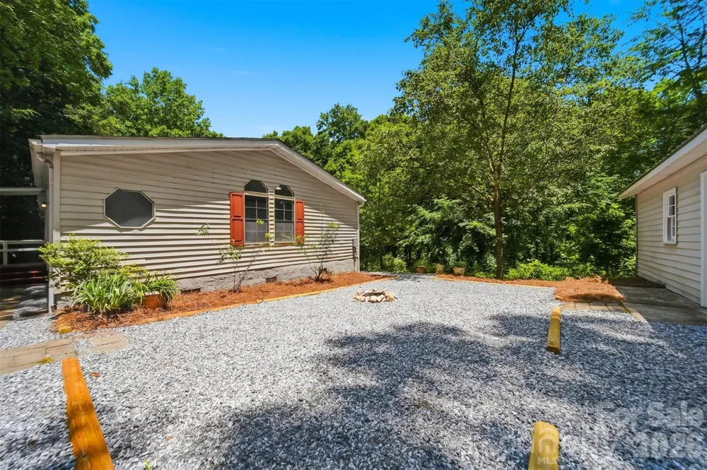 4944 Largo Court Conover, NC 28613