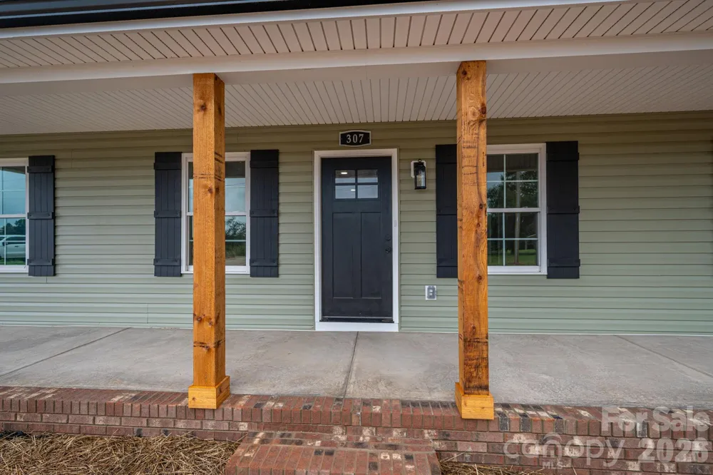 307 Northbrook III School Road Vale, NC 28168