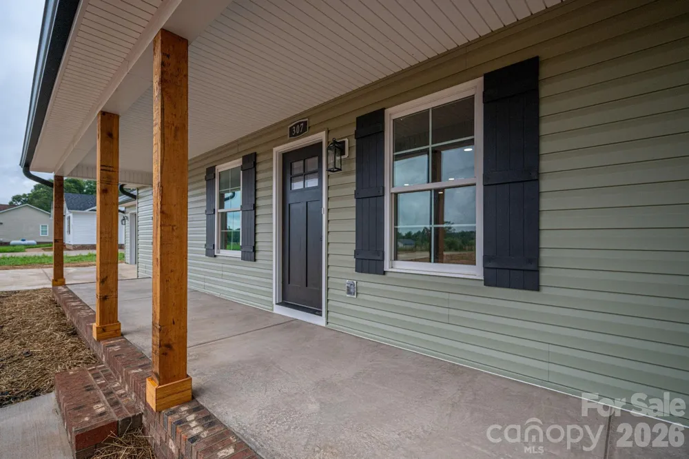 307 Northbrook III School Road Vale, NC 28168