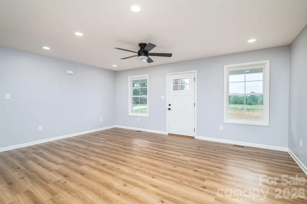 307 Northbrook III School Road Vale, NC 28168