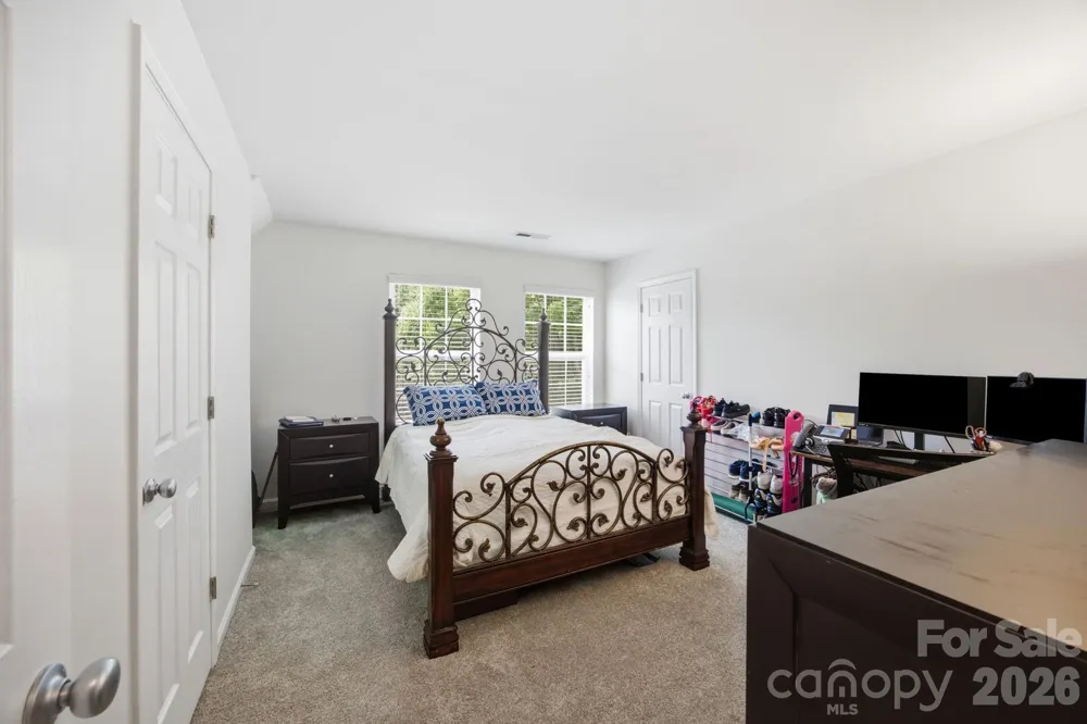 3504 Dominion Green Drive Charlotte, NC 28269