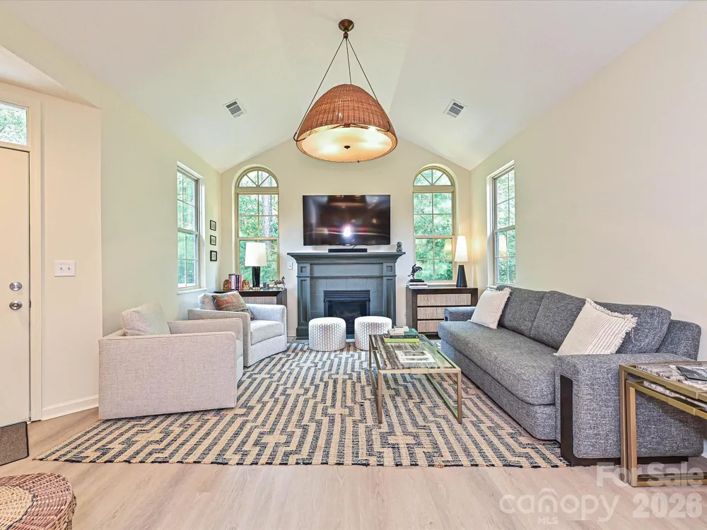 3520 S Bank Court Matthews, NC 28105