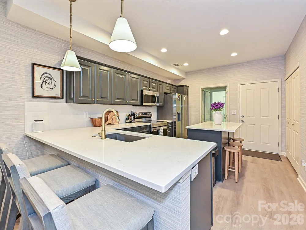 3520 S Bank Court Matthews, NC 28105