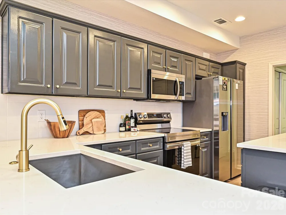 3520 S Bank Court Matthews, NC 28105