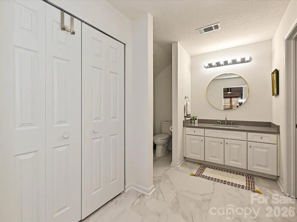 3520 S Bank Court Matthews, NC 28105