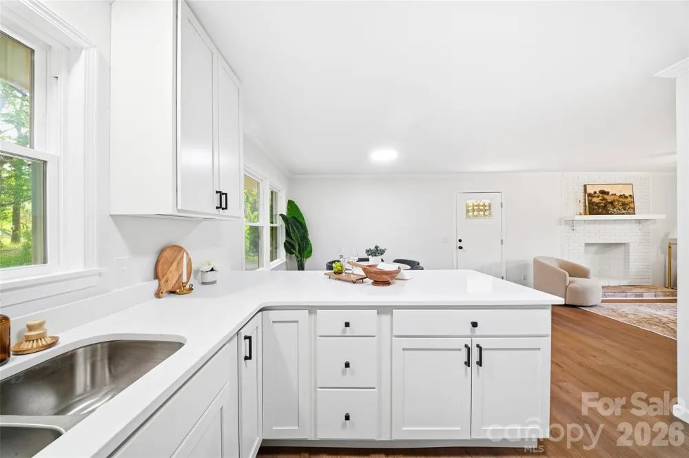 1335 Little Mountain Road Columbus, NC 28722